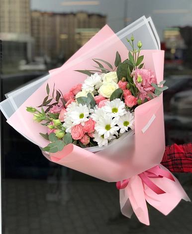 Букет цветов из: Розы, Лизиантусы и Хризантемы в Языково Республика Башкортостан
